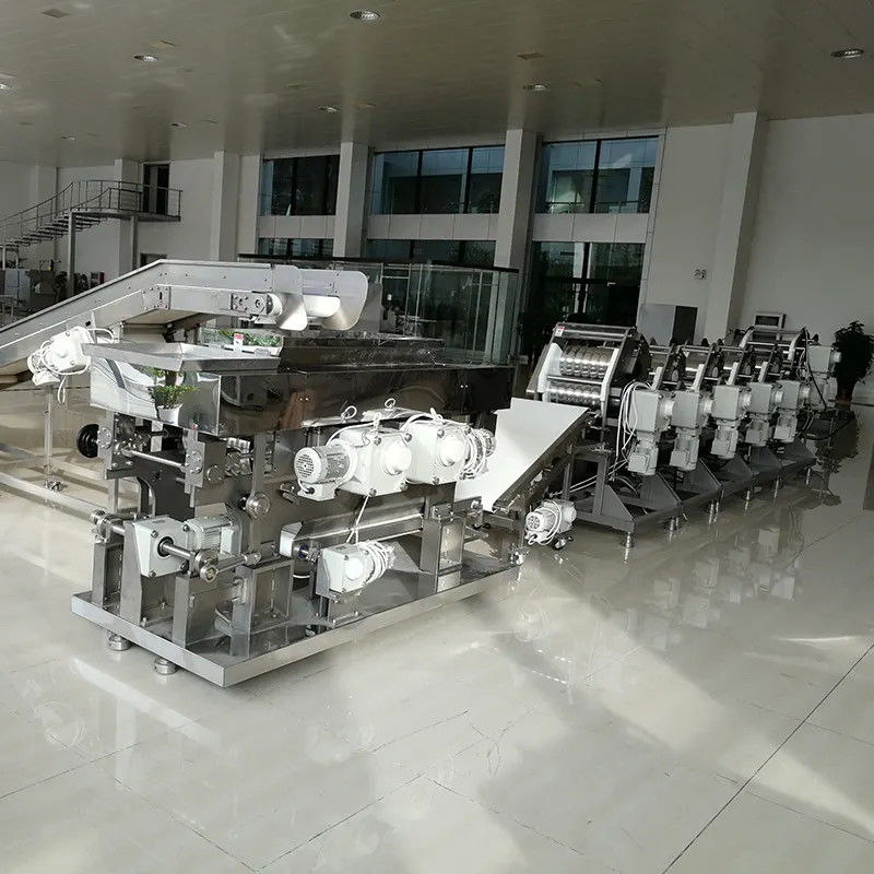 Máquina de fabricação de macarrão de aço inoxidável comercial Produção automática 11000pcs/8hr 380V 50HZ