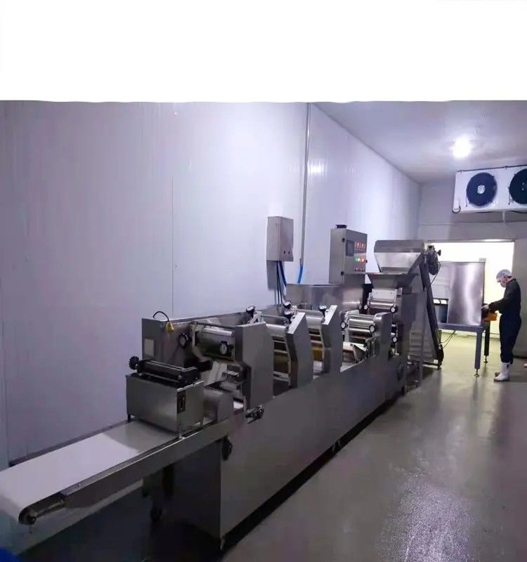 Máquina de fazer noodles multifuncional 300 kg/h Capacidade de produção Componentes do núcleo do motor